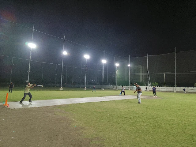 Sports Box Cricket