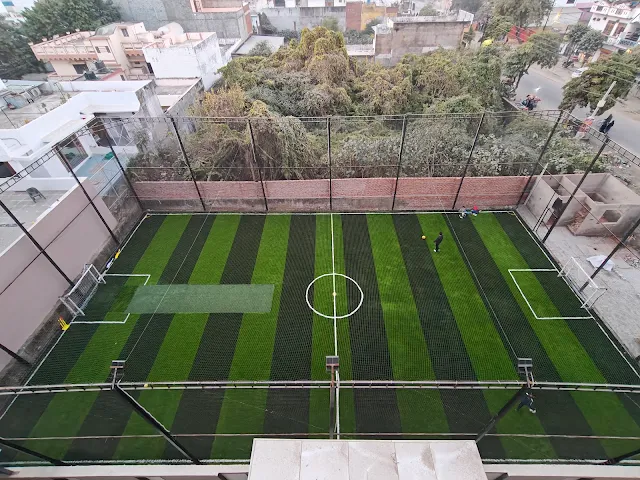 Turf Kings - A Sports Lounge