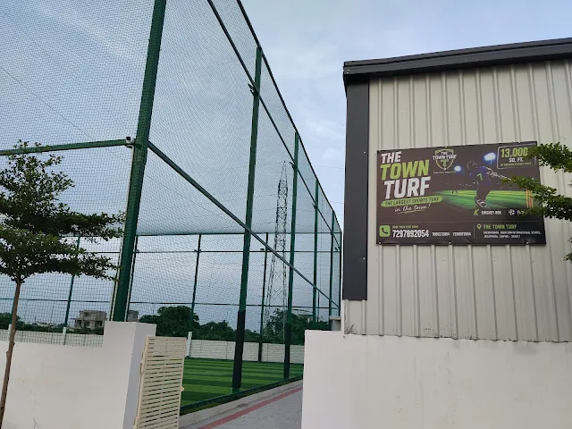 THE TOWN CRICKET TURF - BOX CRICKET TURF Jagatpura