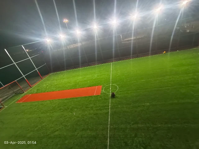 CYCLONES BOX CRICKET