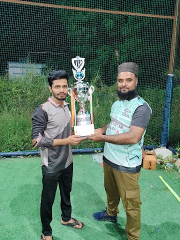 Diamond Cricket Box