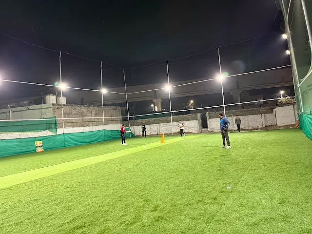 Hit box cricket arena