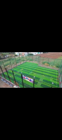SIXER TURF